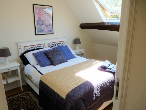 the smaller of the 2 double bedrooms. Smaller double bedroom
